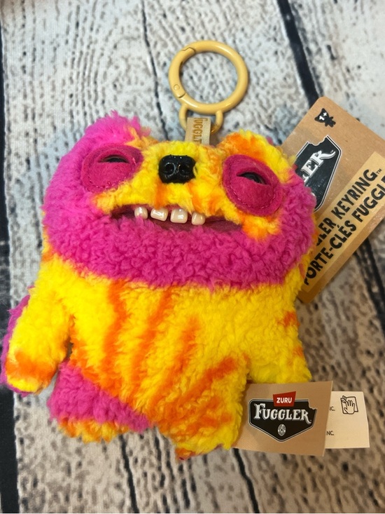 Zuru Other - ZURU Fuggler Yellow & Pink Plush Keyring